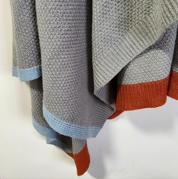 Verloop Shawl Wrap Shrug Knit Scarf Cover Up Grey Pink Blue Poncho Cardigan - Picture 4 of 15